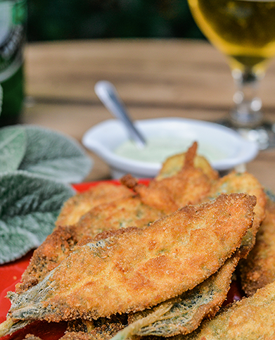 Restaurant inside showcase 1